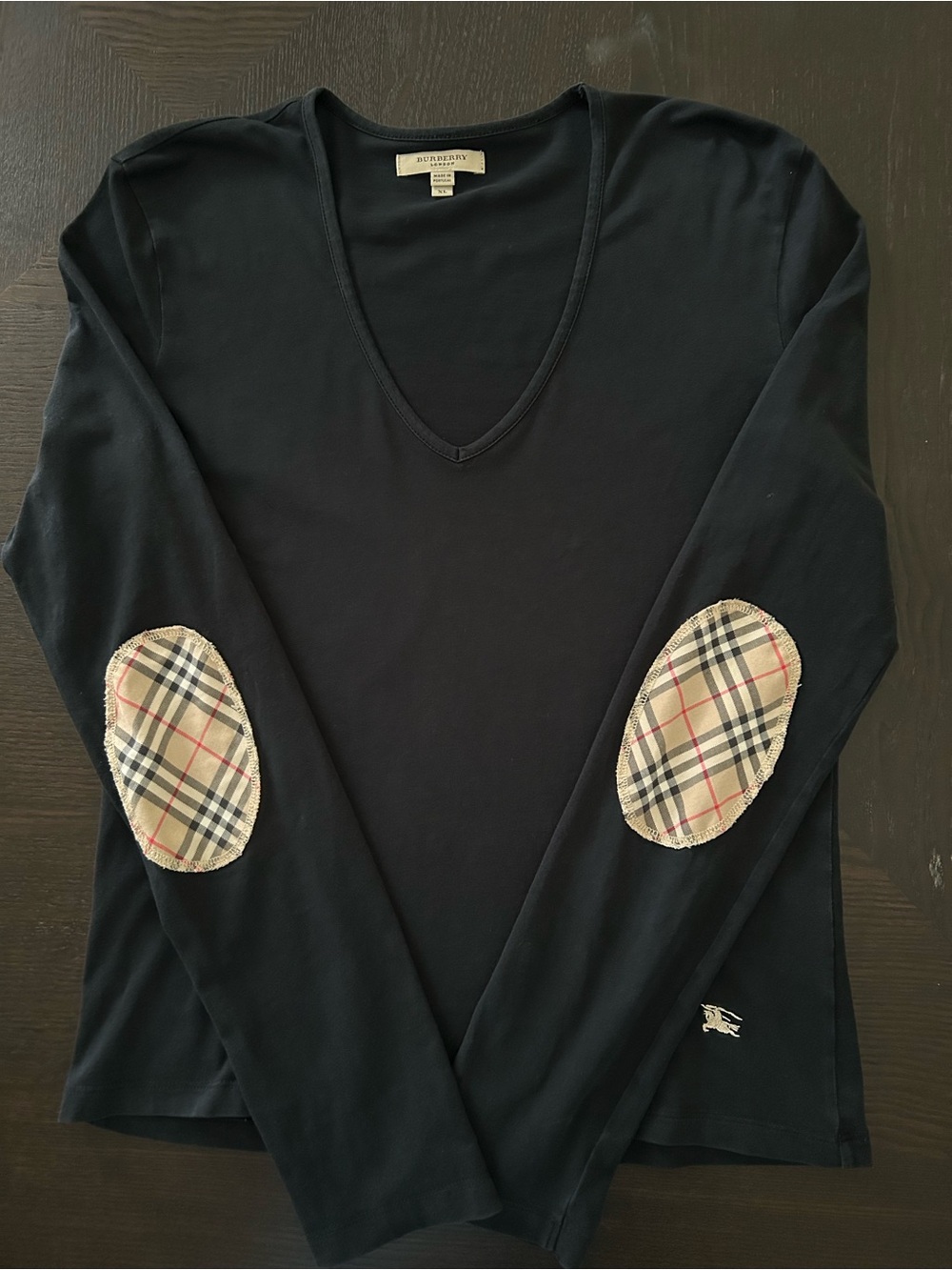 BURBERRY V-NECK NOVA CHECK ACCENTS. LONG SLEEVE SHIRT SIZE XL - Picture 1 of 7